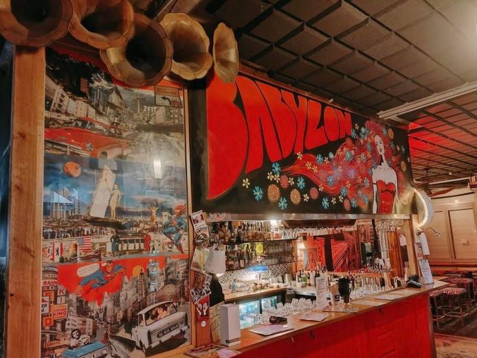 popular-babylon-bar-in-the-centre-of-darwin-city-2