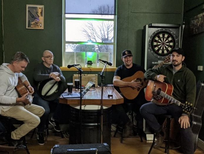 irish-bar-amp-restaurant-with-strong-following-walk-in-opportunity-2