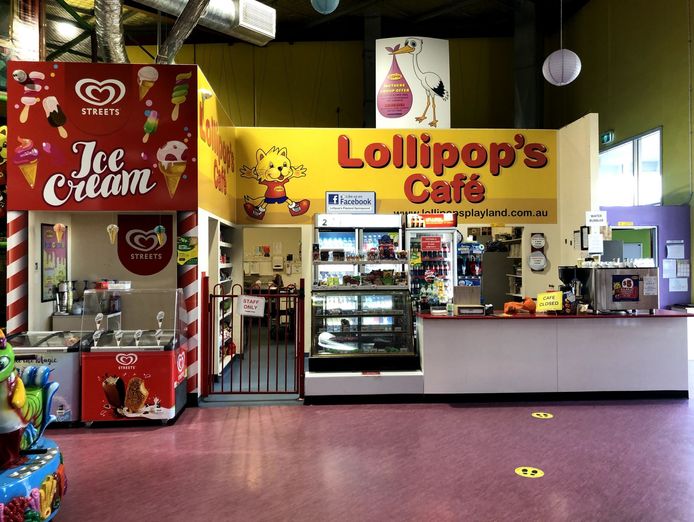 lollipops-playland-and-cafe-springwood-indoor-playcentre-playground-6