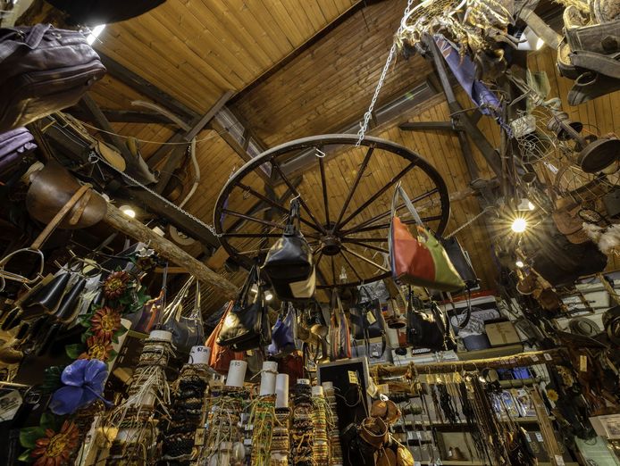 bungendore-leather-a-tourist-hotspot-30mins-from-canberra-7