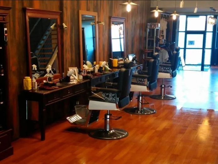 bayside-barber-shop-amp-shaving-parlour-prime-waterfront-location-4