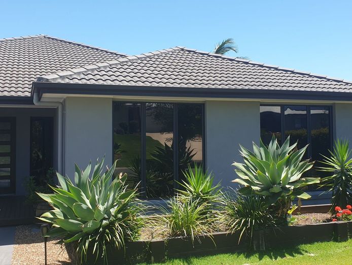 lifestyle-business-residential-amp-commercial-window-tinting-sunshine-coast-2
