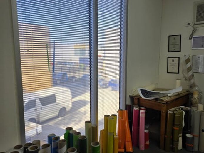 turnkey-screen-printing-amp-signage-production-facility-2