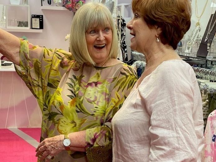 thriving-fashion-boutique-a-community-focused-social-hub-2
