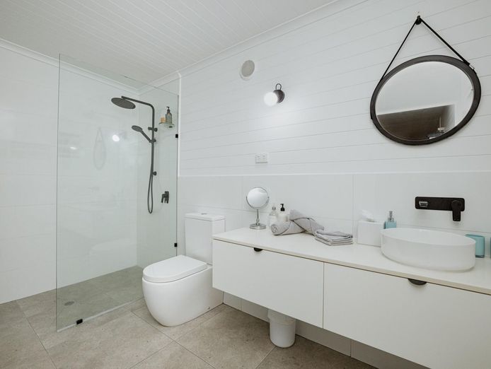 daintree-rainforest-luxe-eco-lodge-for-sale-3