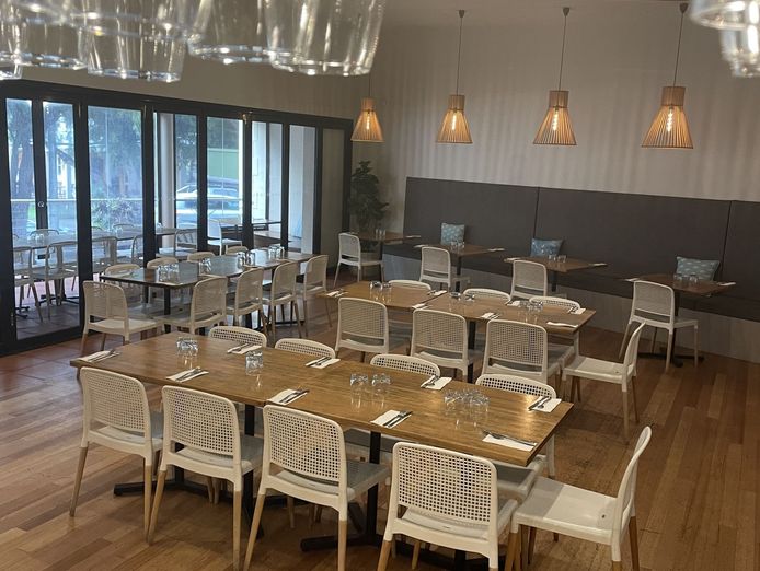 well-established-restaurant-6