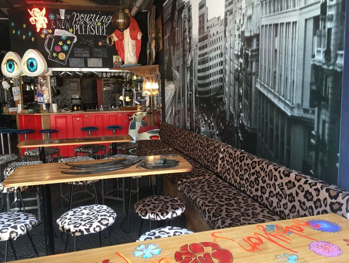 popular-babylon-bar-in-the-centre-of-darwin-city-6