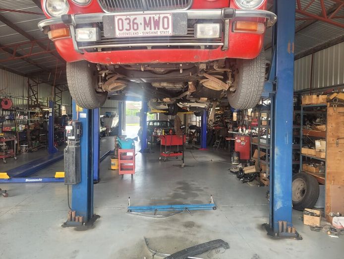 prestige-automotive-workshop-jaguar-specialist-established-client-base-wiwo-6
