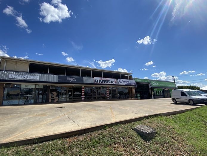 established-amp-profitable-barber-shop-business-ready-for-new-owner-in-west-dubbo-2