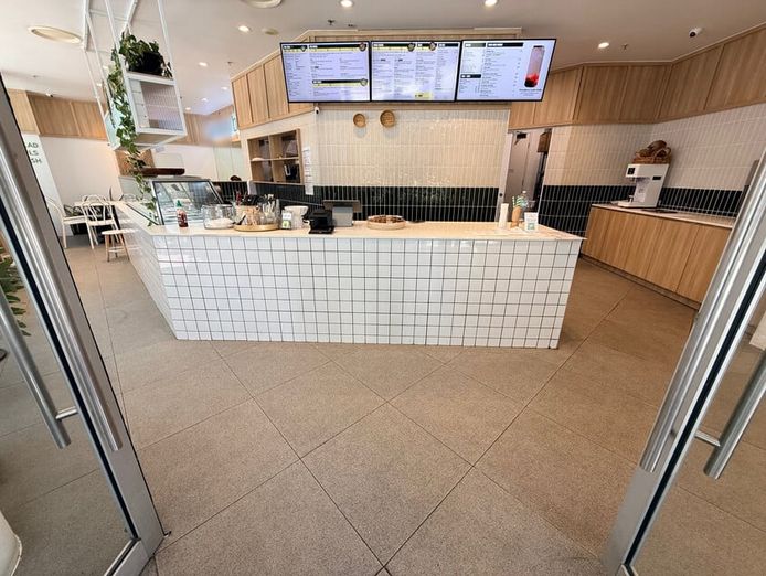 licensed-corner-restaurant-60-seats-oracle-broadbeach-7