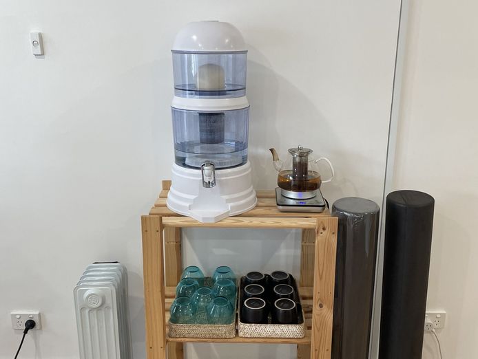 the-massage-hub-with-luxury-clinic-space-7