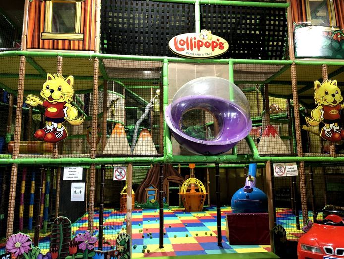 lollipops-playland-and-cafe-springwood-indoor-playcentre-playground-0