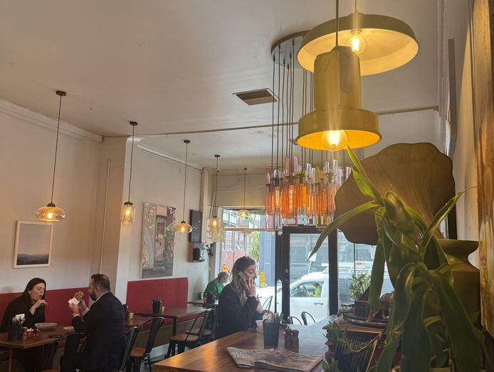 long-established-and-stable-cafe-in-the-mixed-commercial-and-residential-1