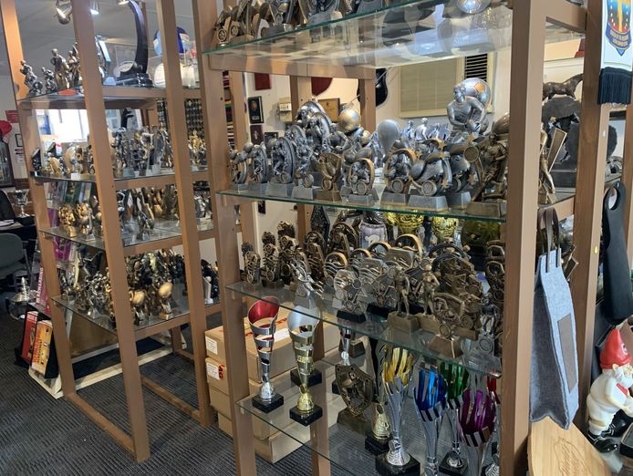 established-trophy-amp-engraving-business-in-prime-richmond-location-3