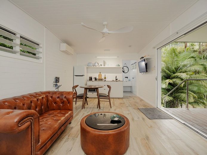 daintree-rainforest-luxe-eco-lodge-for-sale-1