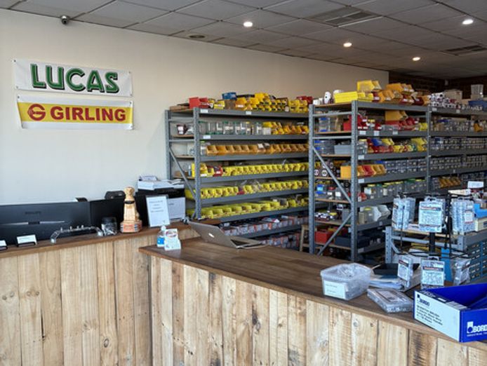 specialised-fastener-business-established-1988-1