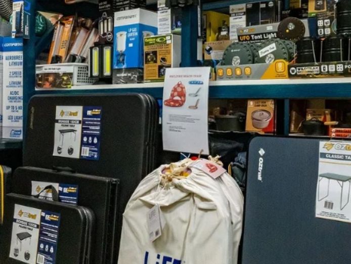 unique-retail-opportunity-in-small-coastal-town-3