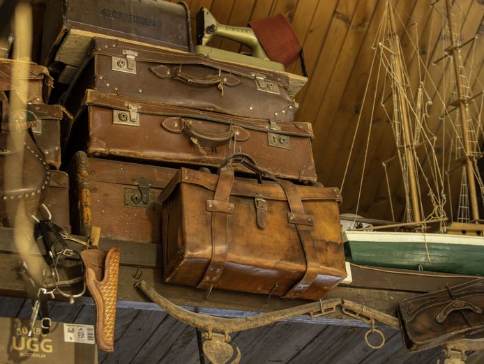 bungendore-leather-a-tourist-hotspot-30mins-from-canberra-4