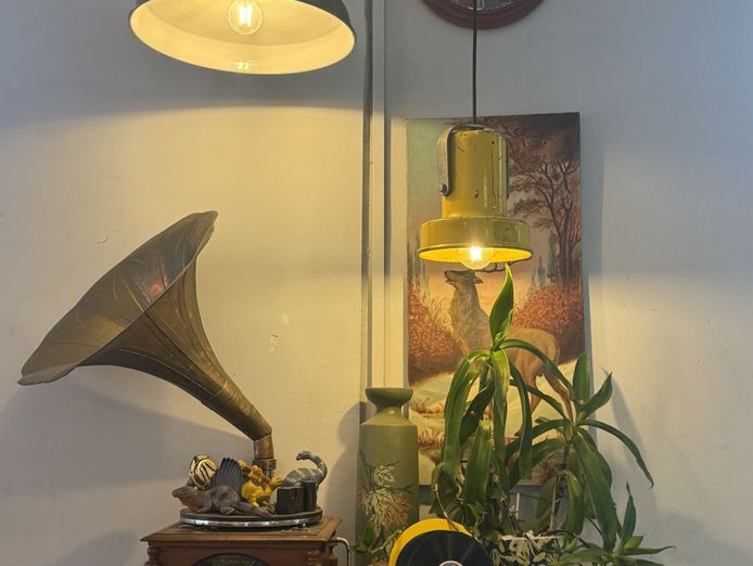 long-established-and-stable-cafe-in-the-mixed-commercial-and-residential-2