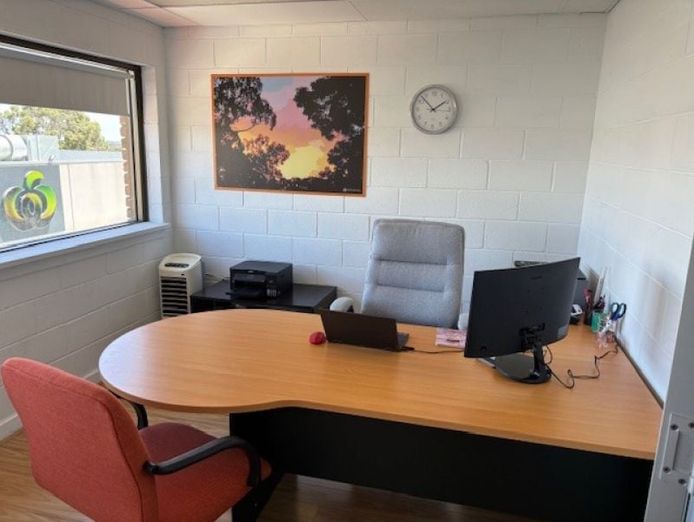 established-tutoring-centre-aberfoyle-park-walk-in-walk-out-75k-85k-6