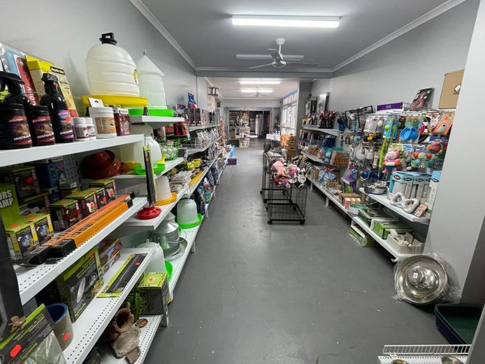 established-pet-food-gardening-grain-amp-fodder-retail-business-4