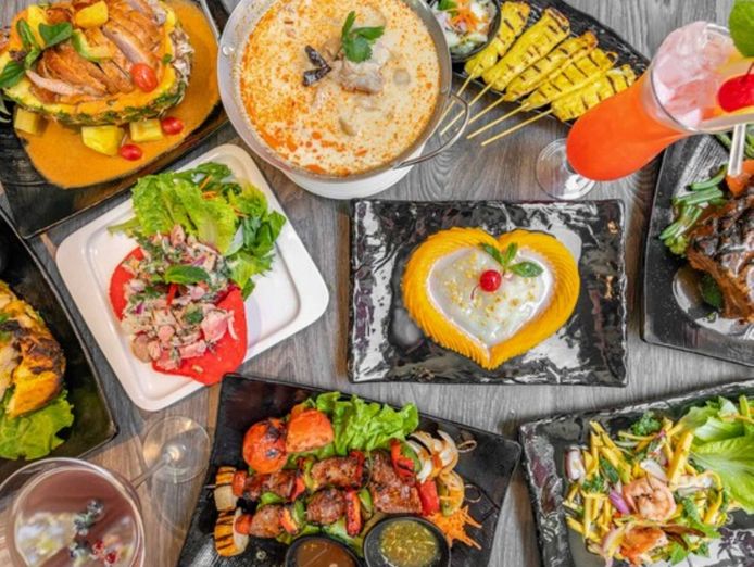 thriving-thai-restaurant-in-prime-beachfront-location-with-2-br-residence-4