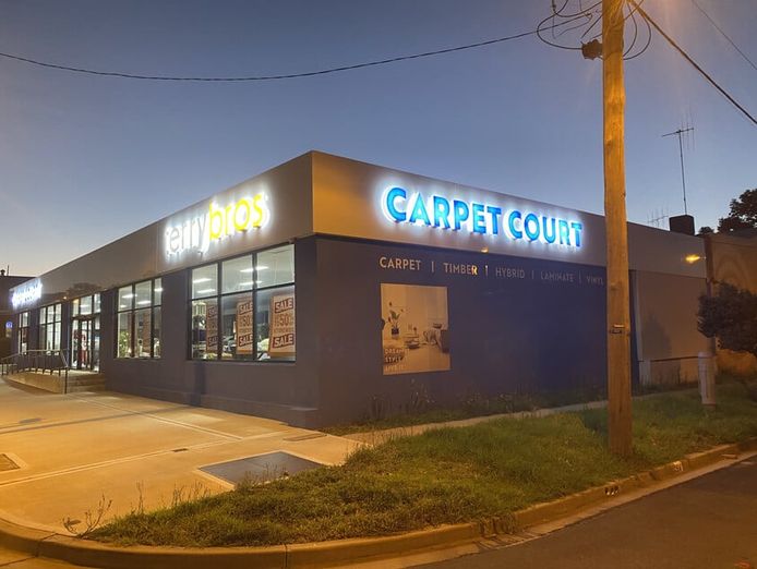established-signage-amp-solar-lighting-central-west-nsw-opportunity-5