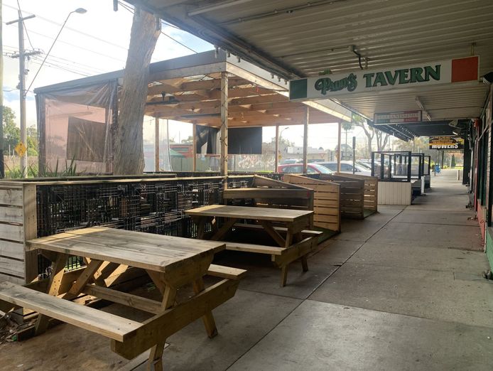 charming-and-iconic-paddy-39-s-tavern-a-unique-investment-opportunity-7