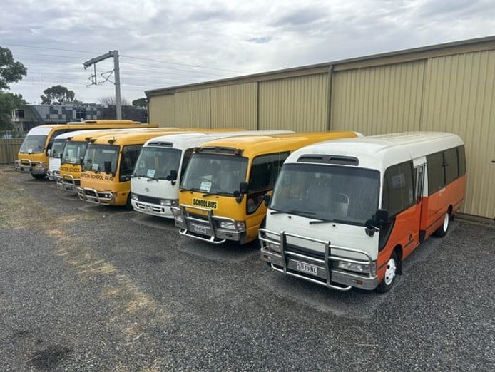 contracted-school-bus-amp-charter-transport-business-1
