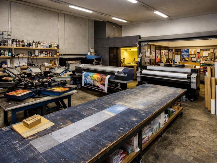 turnkey-screen-printing-amp-signage-production-facility-1