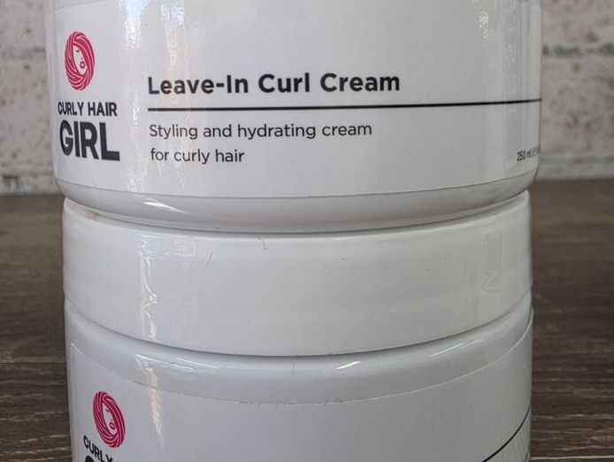 e-commerce-curly-hair-products-amp-accessories-thriving-business-work-from-home-2