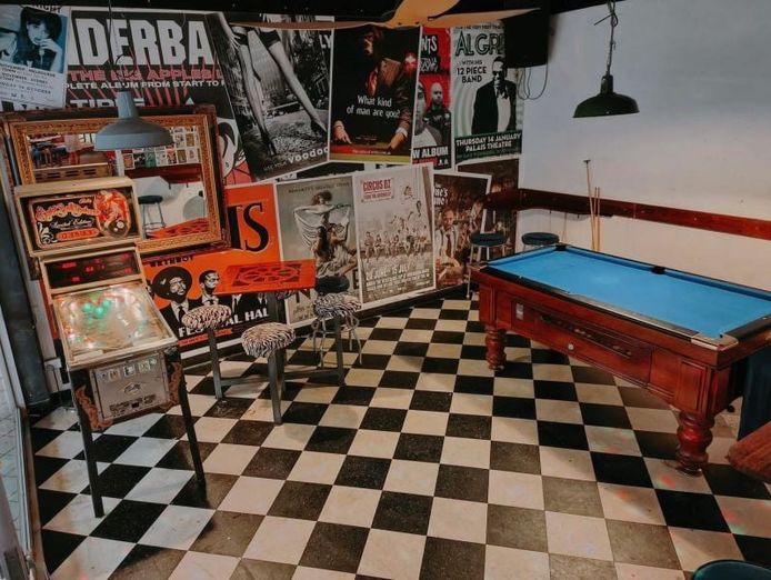 popular-babylon-bar-in-the-centre-of-darwin-city-5