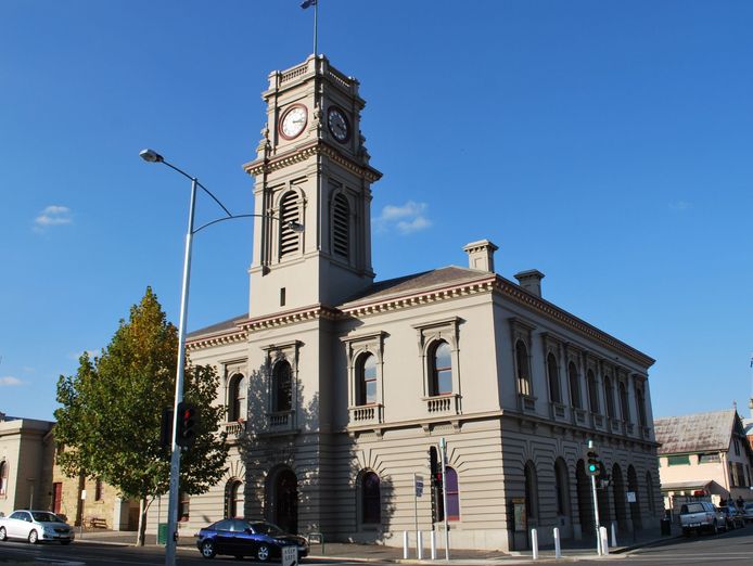 ten-freehold-properties-five-star-business-huge-growth-potential-awaits-0