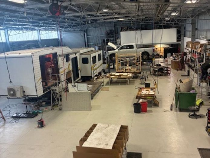 gooseneck-and-fifth-wheel-business-for-sale-1