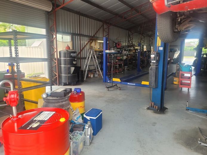 prestige-automotive-workshop-jaguar-specialist-established-client-base-wiwo-9