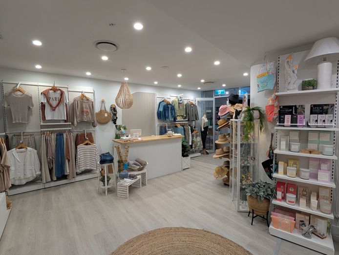 coastal-fashion-boutique-amp-giftware-business-in-kingscliff-4