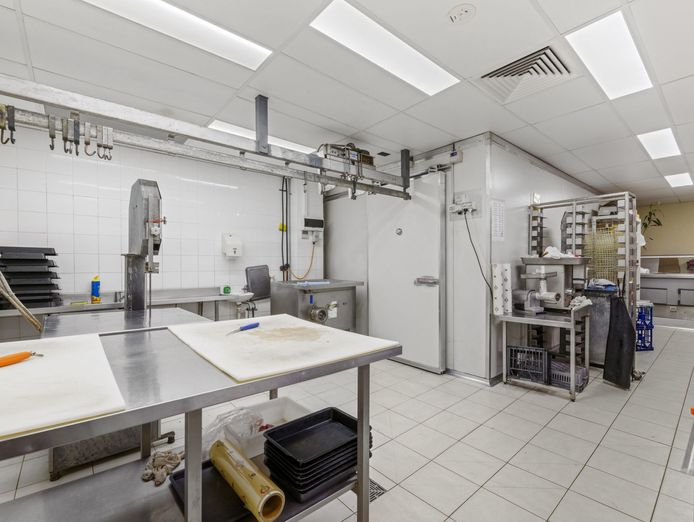 established-supermarket-amp-freehold-premises-prime-dee-why-location-8