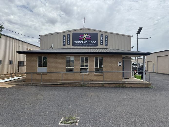 established-signage-amp-solar-lighting-central-west-nsw-opportunity-0