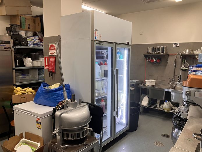 own-a-prime-commercial-property-with-a-fully-equipped-dessert-bar-5