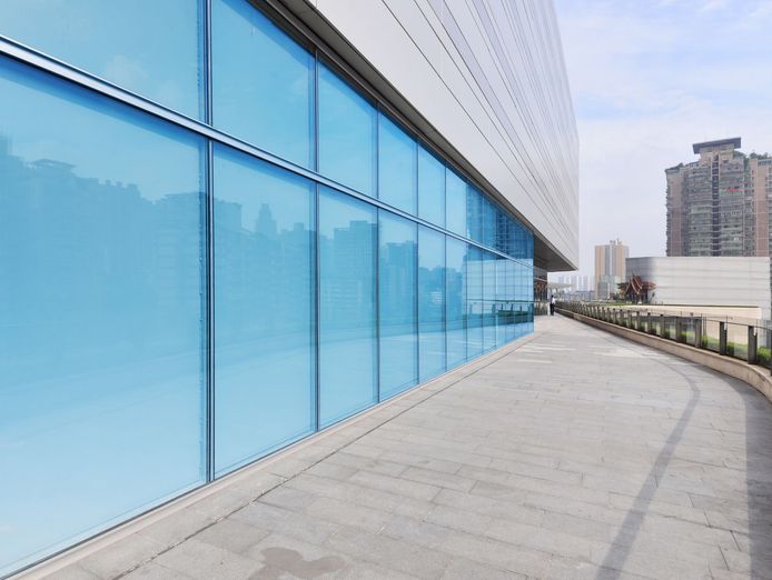 lifestyle-business-residential-amp-commercial-window-tinting-sunshine-coast-1