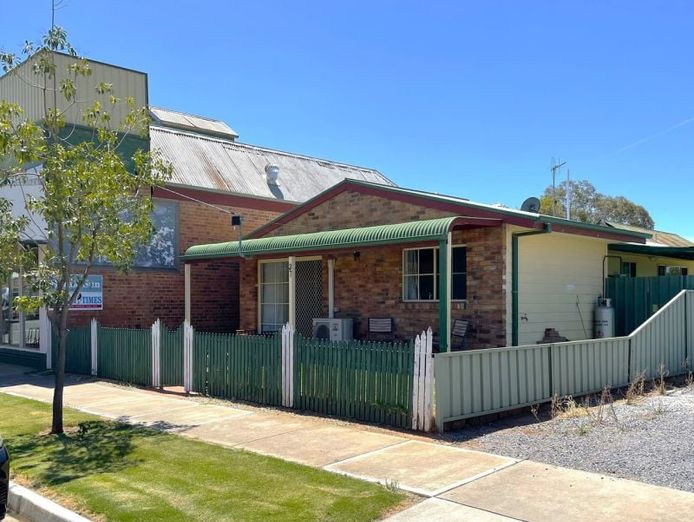 general-store-and-lifestyle-property-in-tungamah-2