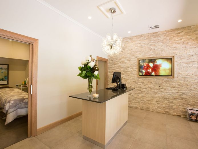 rare-opportunity-in-the-heart-of-dulwichs-boutique-precinct-7