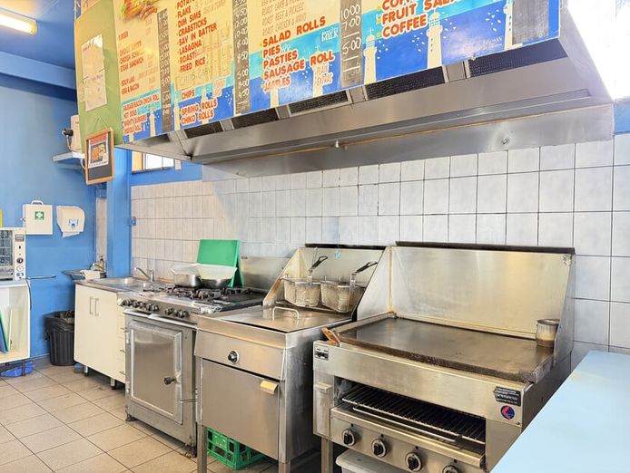 established-family-owned-takeaway-business-strong-local-following-7