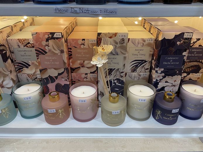 well-established-homewares-amp-gift-store-in-popular-seaside-holiday-destination-0