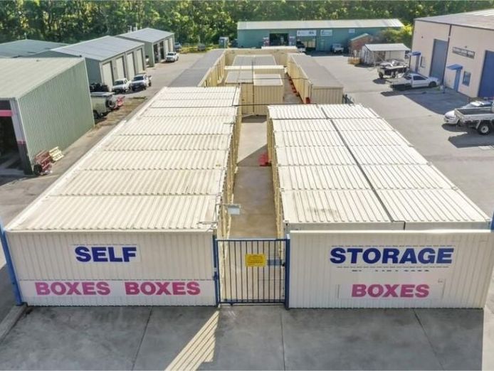 freehold-property-4-075m-amp-leasehold-business-390-000-8