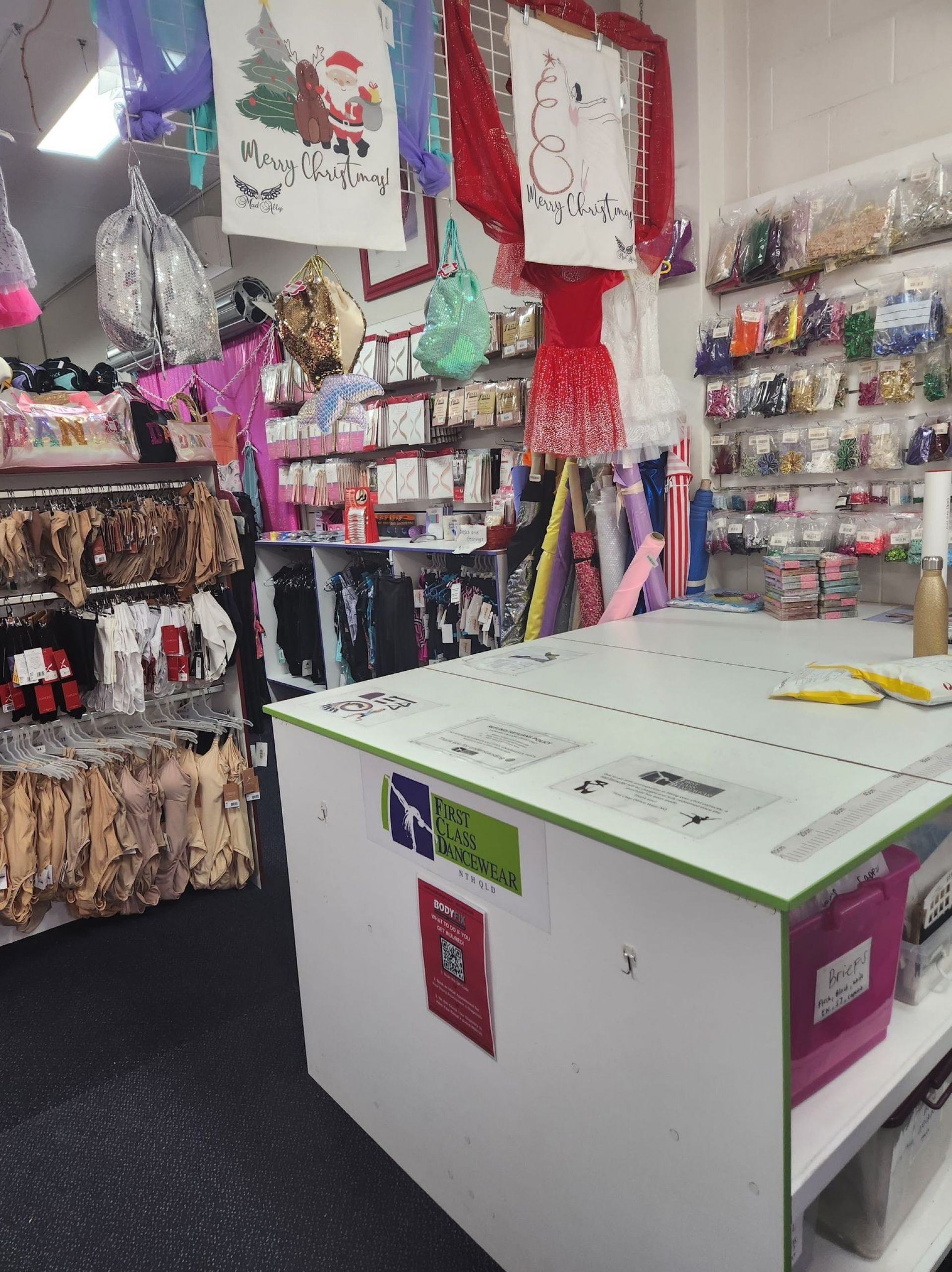 FIRST CLASS DANCEWEAR NQ EXCITING ESTABLISHED DANCEWEAR RETAIL STORE