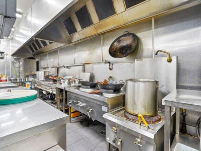 established-hong-kong-seafood-bbq-restaurant-sunnybank-hills-6