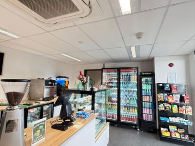 cafe-kiosk-convenience-store-5