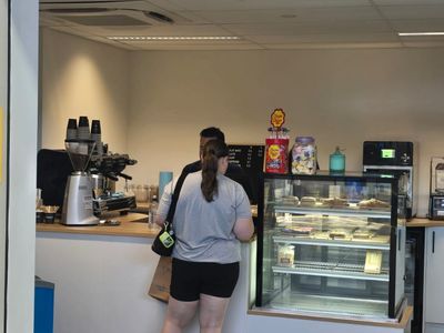 cafe-kiosk-convenience-store-9