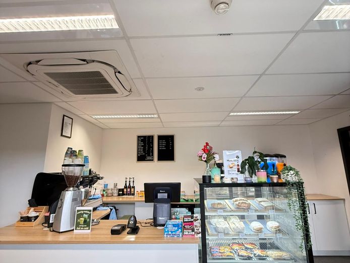 cafe-kiosk-convenience-store-3